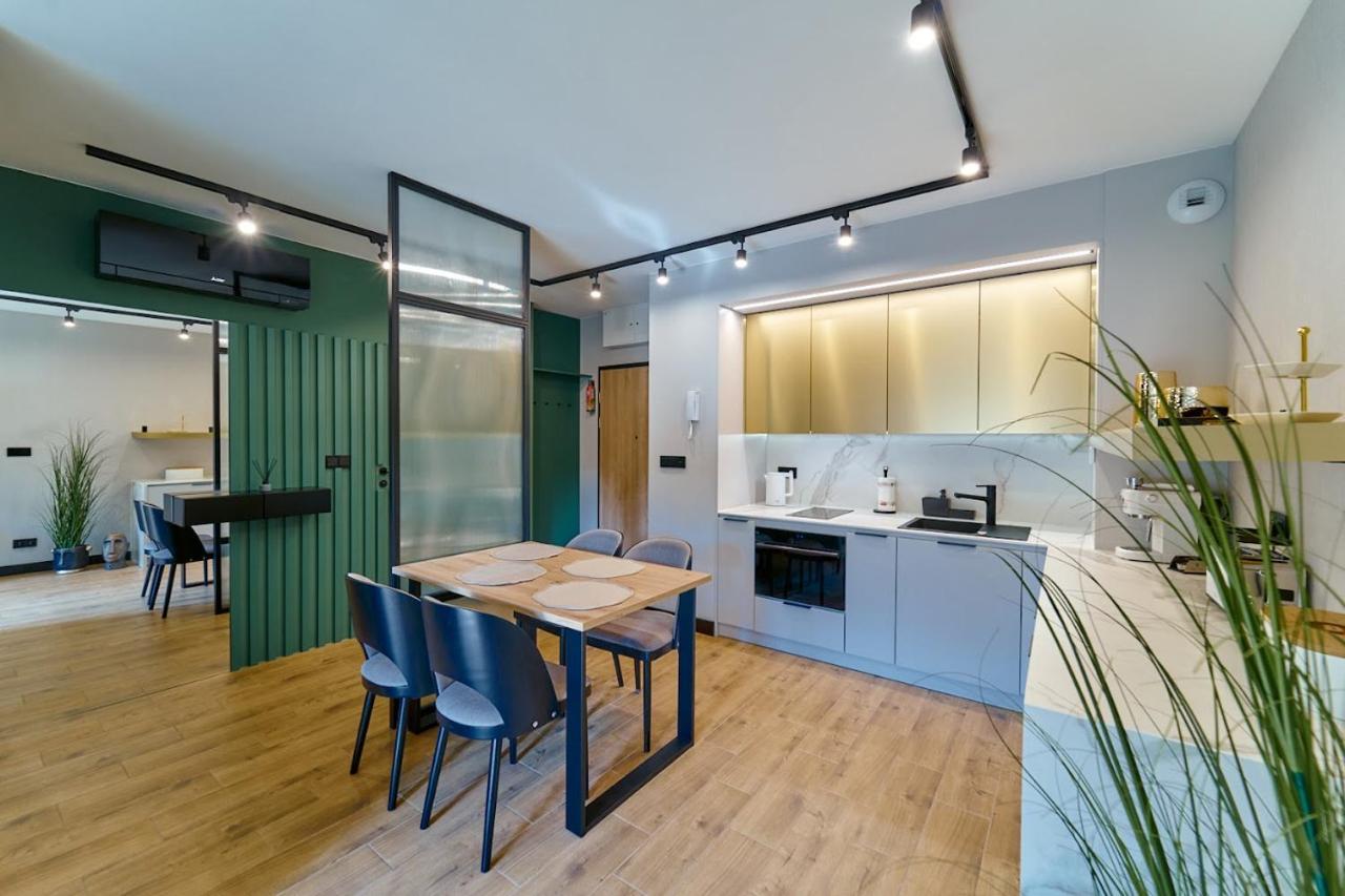 Laguna Ogrody Pieniawskie 33 Emerald Vip-Z Balkonem Polanica-Zdrój Exteriör bild