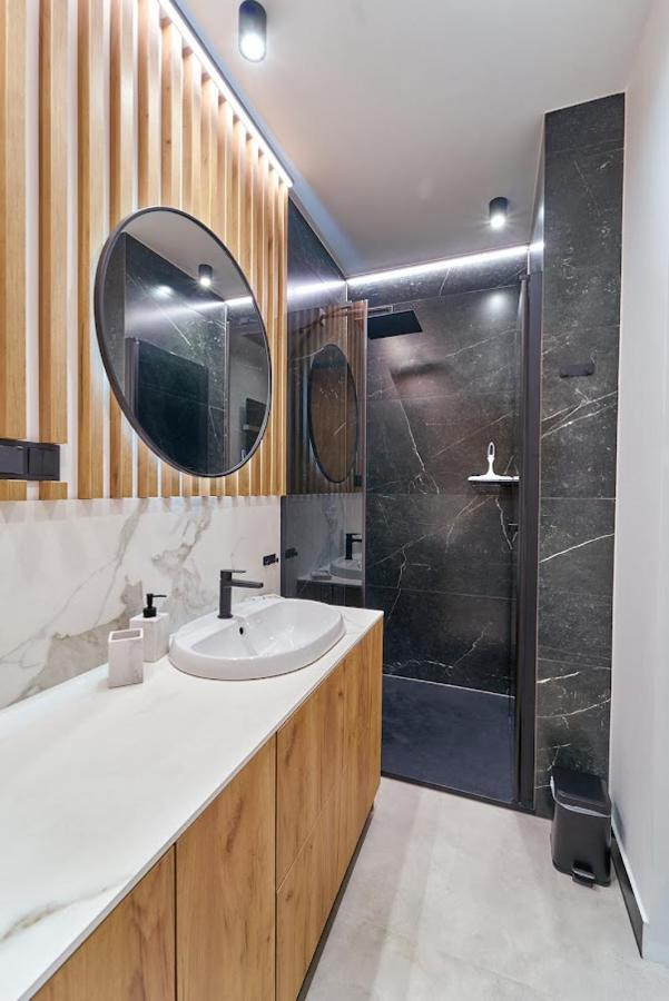 Laguna Ogrody Pieniawskie 33 Emerald Vip-Z Balkonem Polanica-Zdrój Exteriör bild